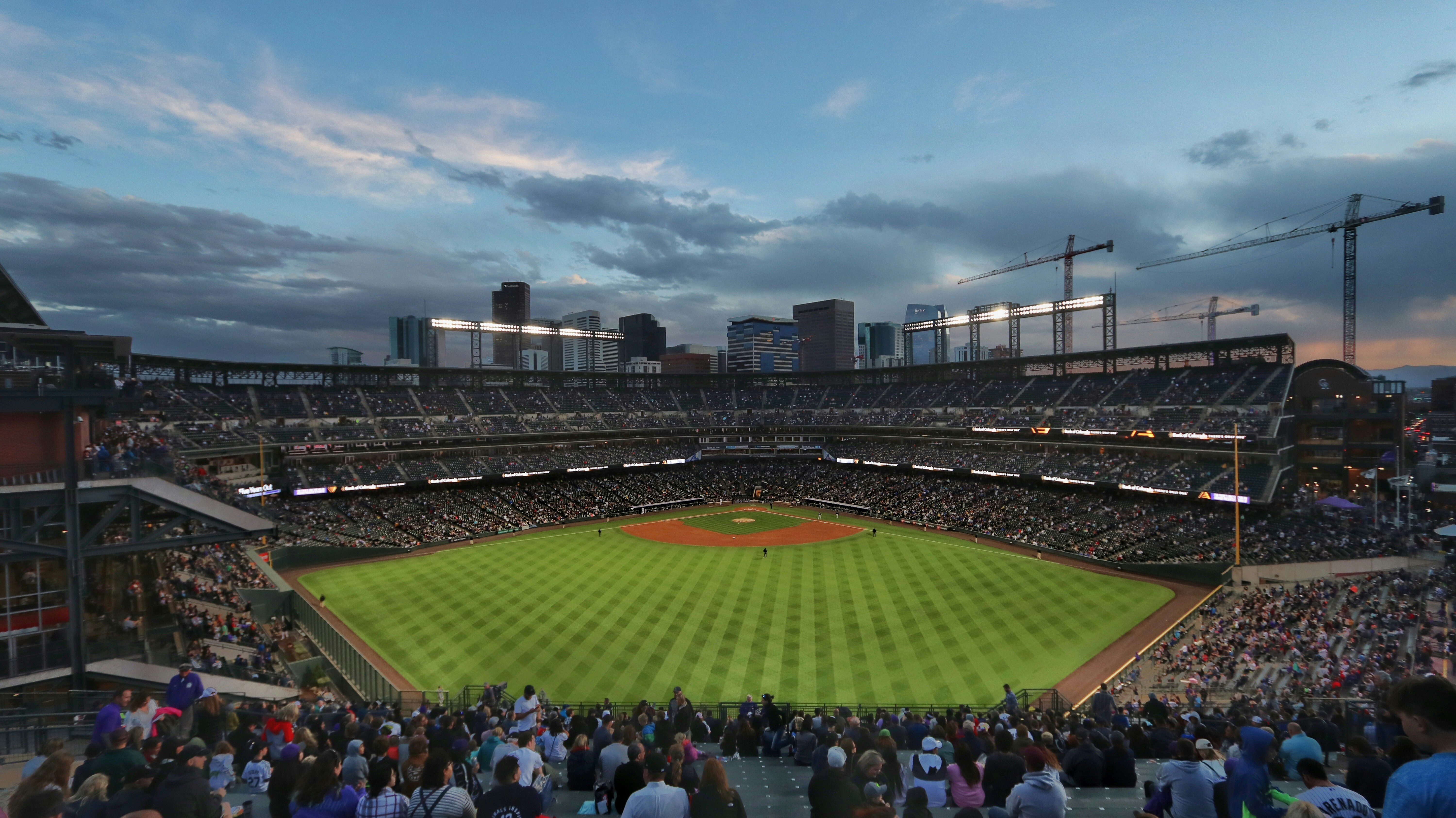 Kualitas Lampu Olahraga LED Luar Ruangan pabrik